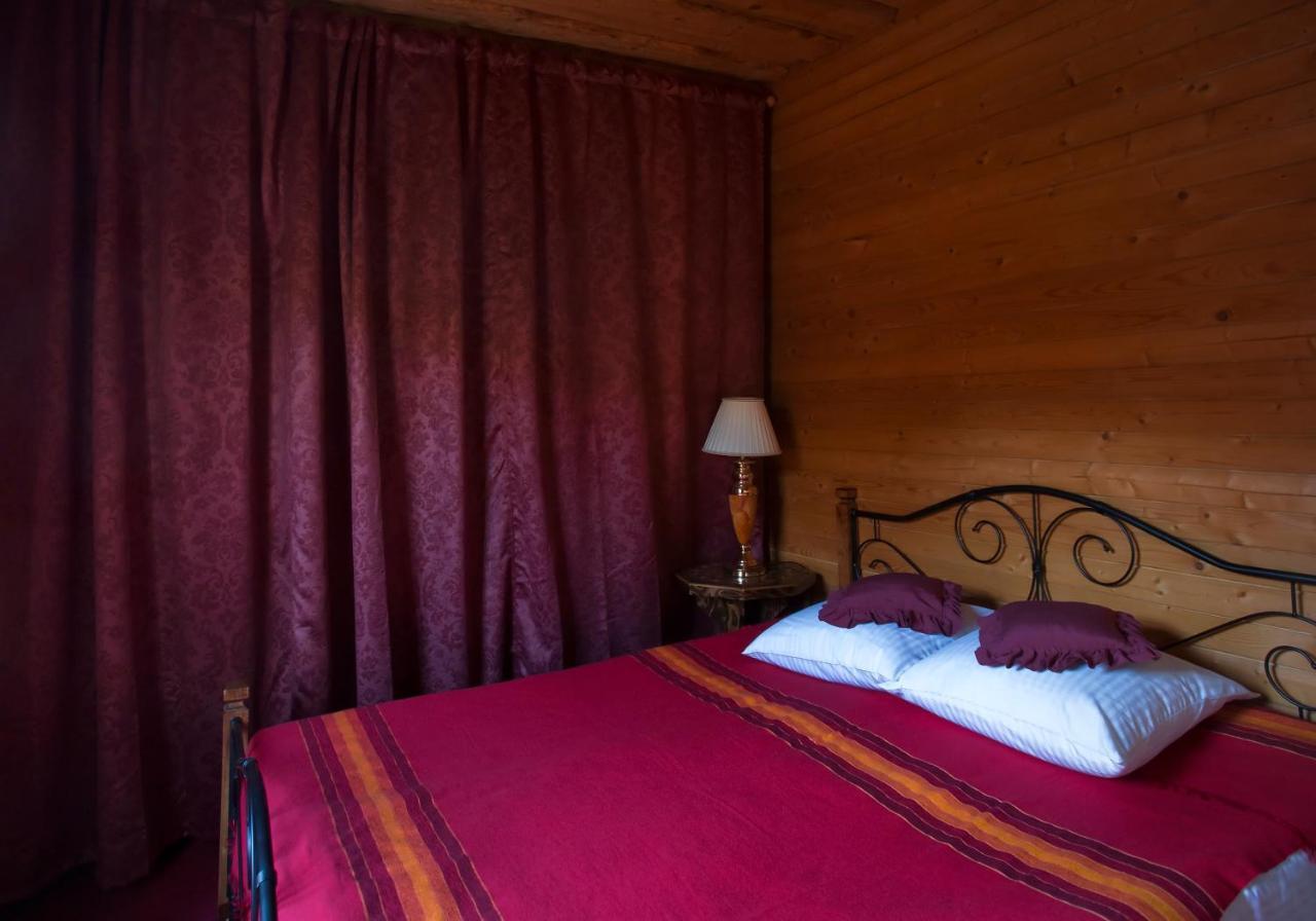 Raksi Hotel Cesis Ngoại thất bức ảnh