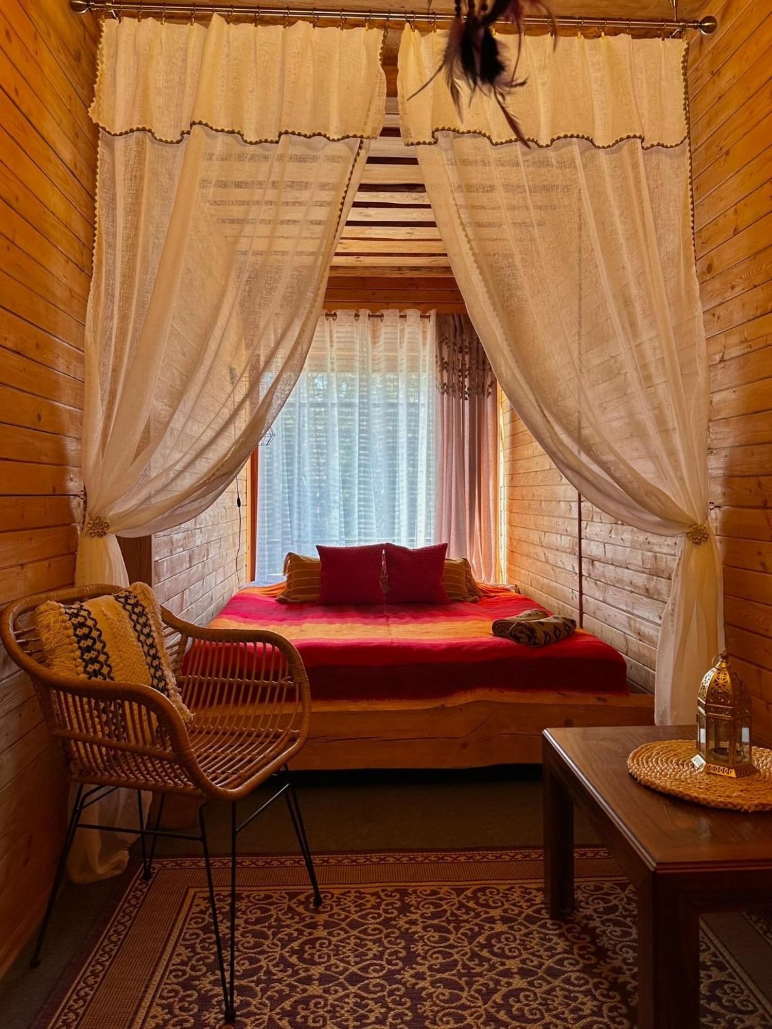 Raksi Hotel Cesis Ngoại thất bức ảnh